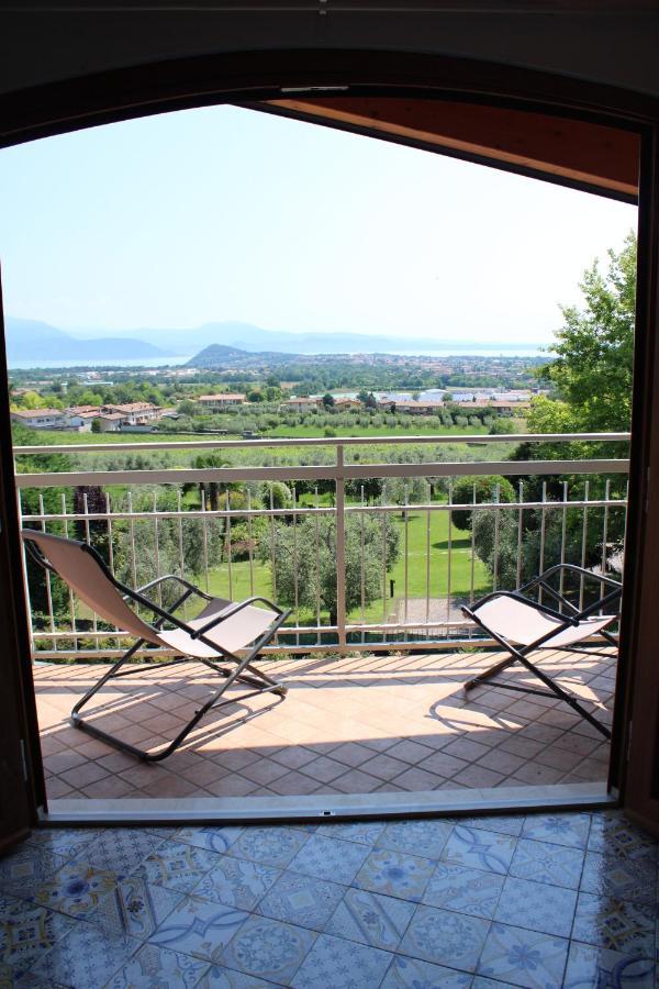 Attico Da Maria Apartment Polpenazze del Garda Bagian luar foto