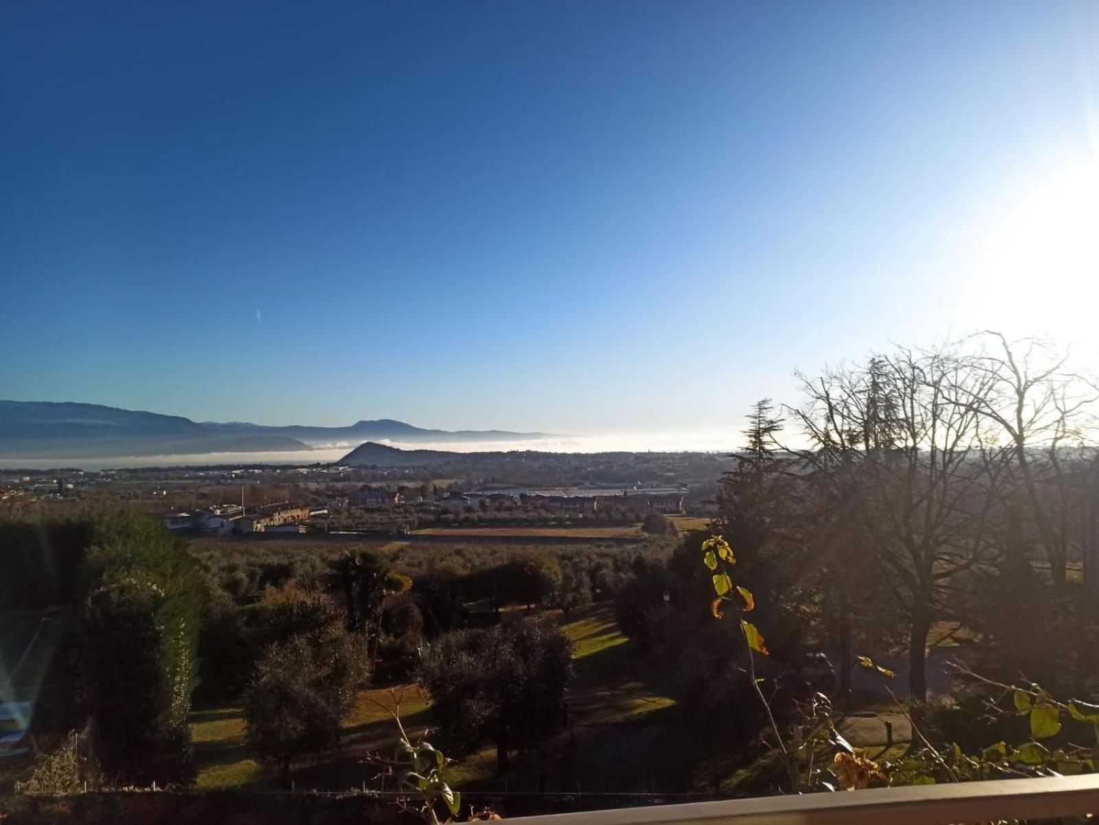 Attico Da Maria Apartment Polpenazze del Garda Bagian luar foto