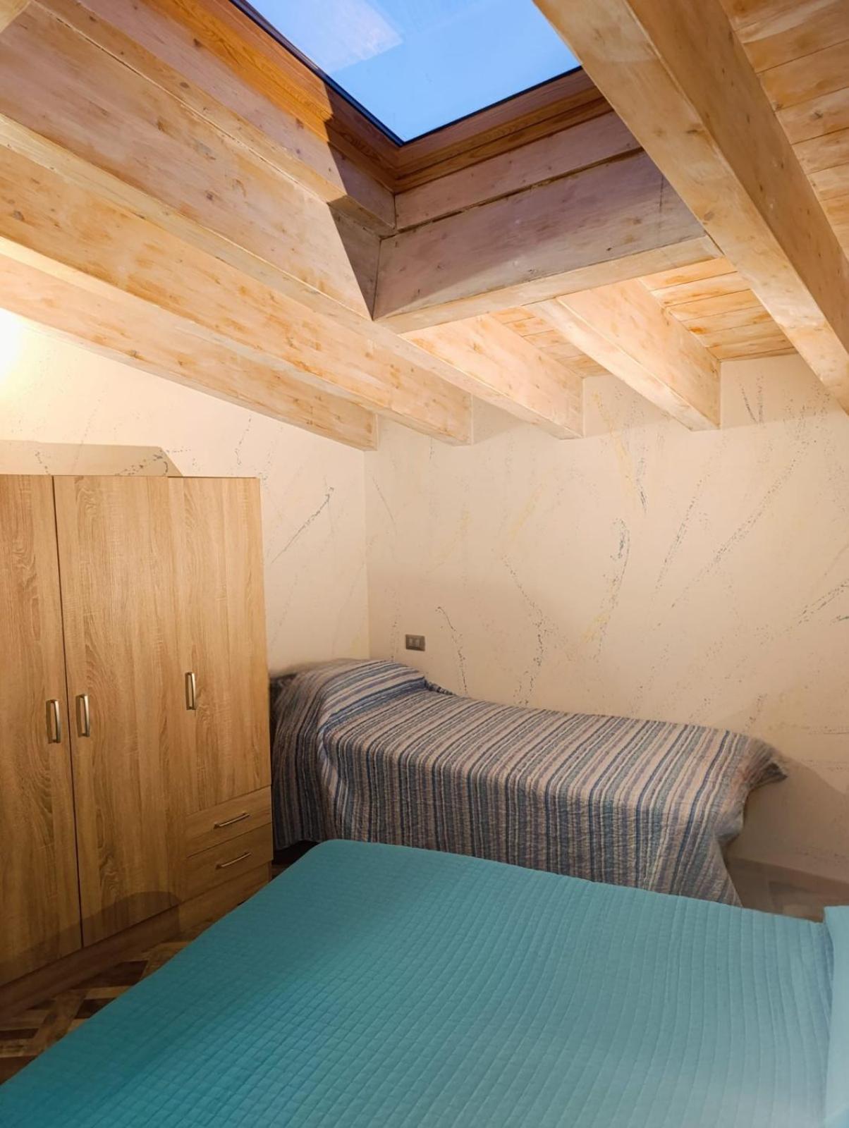 Attico Da Maria Apartment Polpenazze del Garda Bagian luar foto