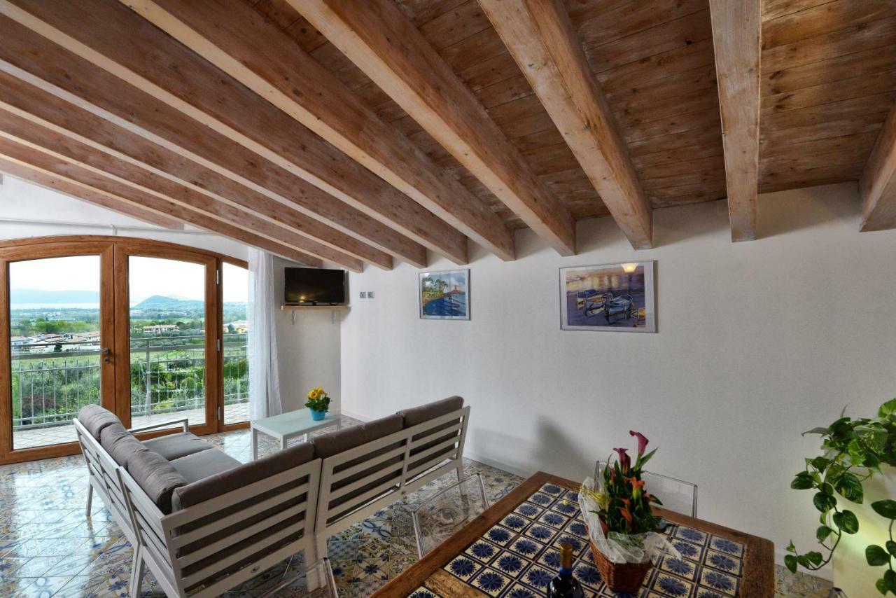 Attico Da Maria Apartment Polpenazze del Garda Bagian luar foto